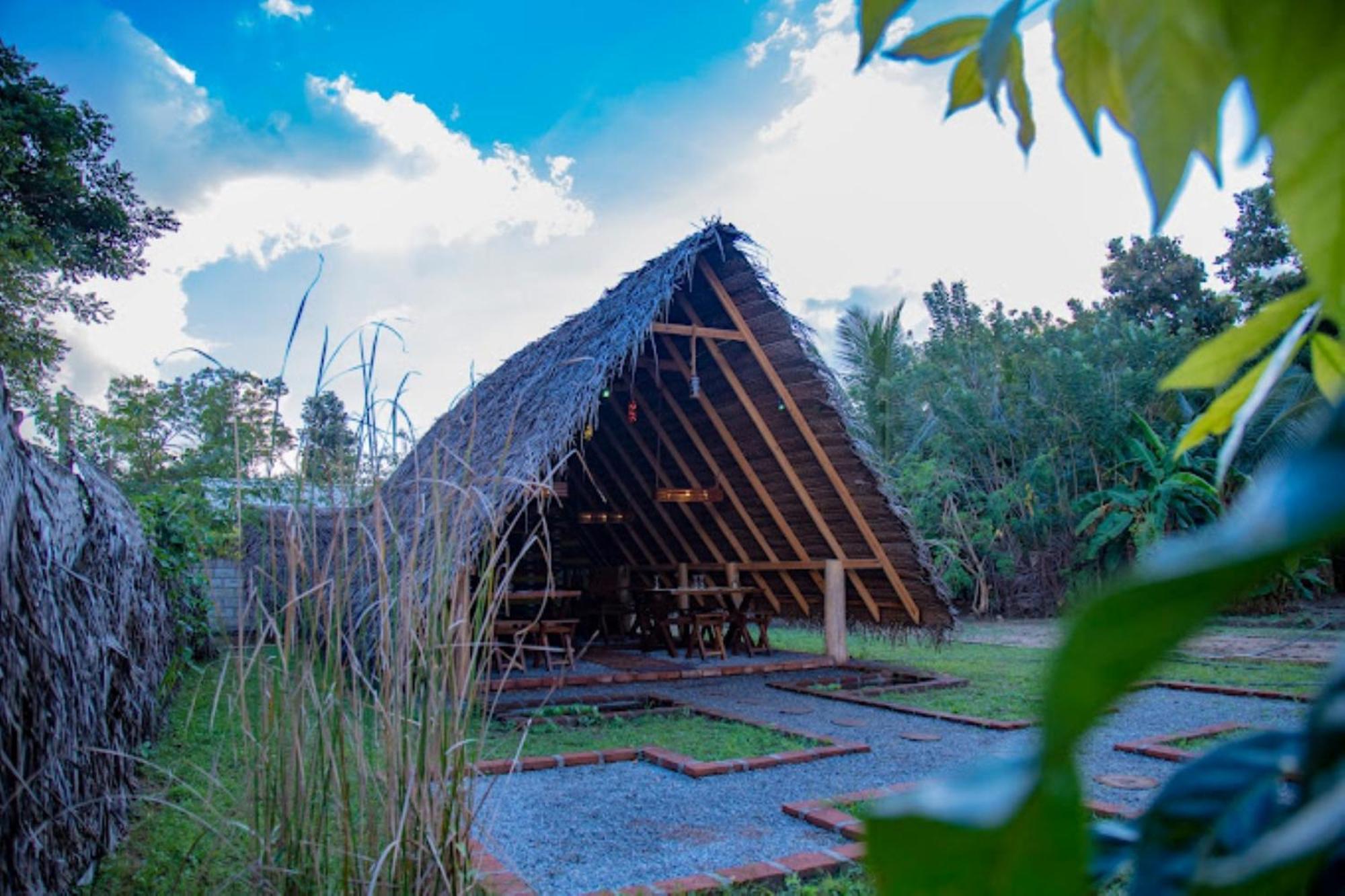 Dinna Nature Hostel Сигирия Екстериор снимка