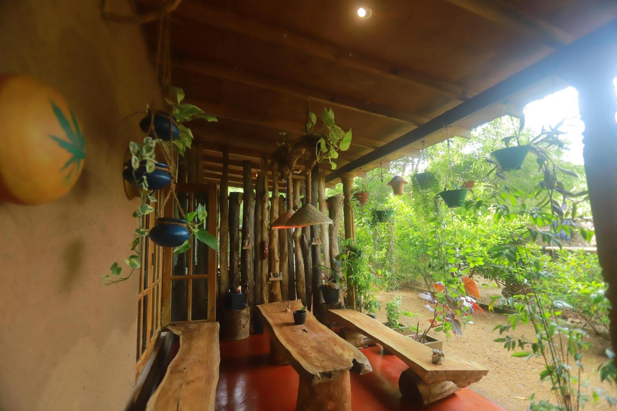 Dinna Nature Hostel Сигирия Екстериор снимка