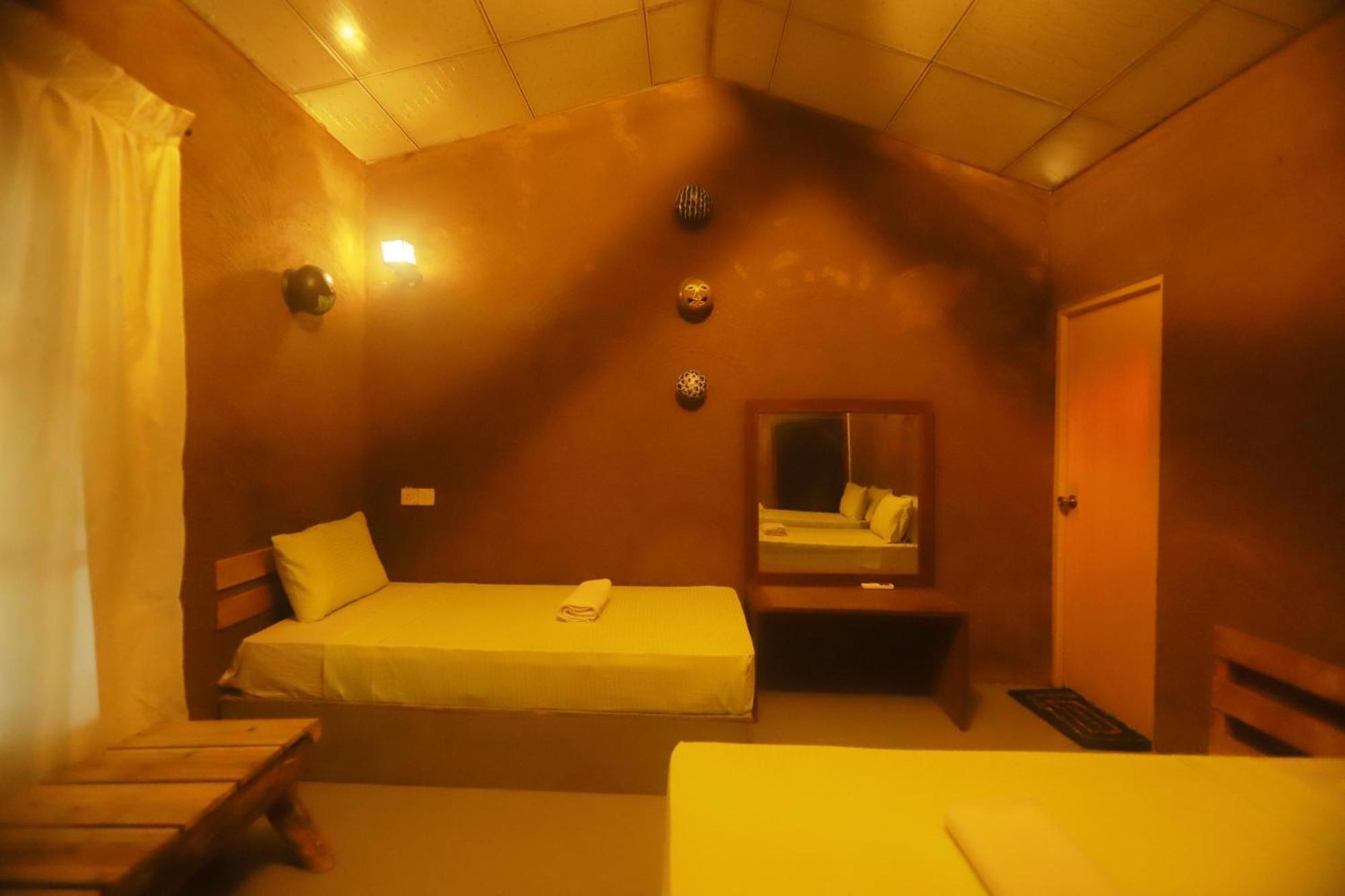 Dinna Nature Hostel Сигирия Екстериор снимка