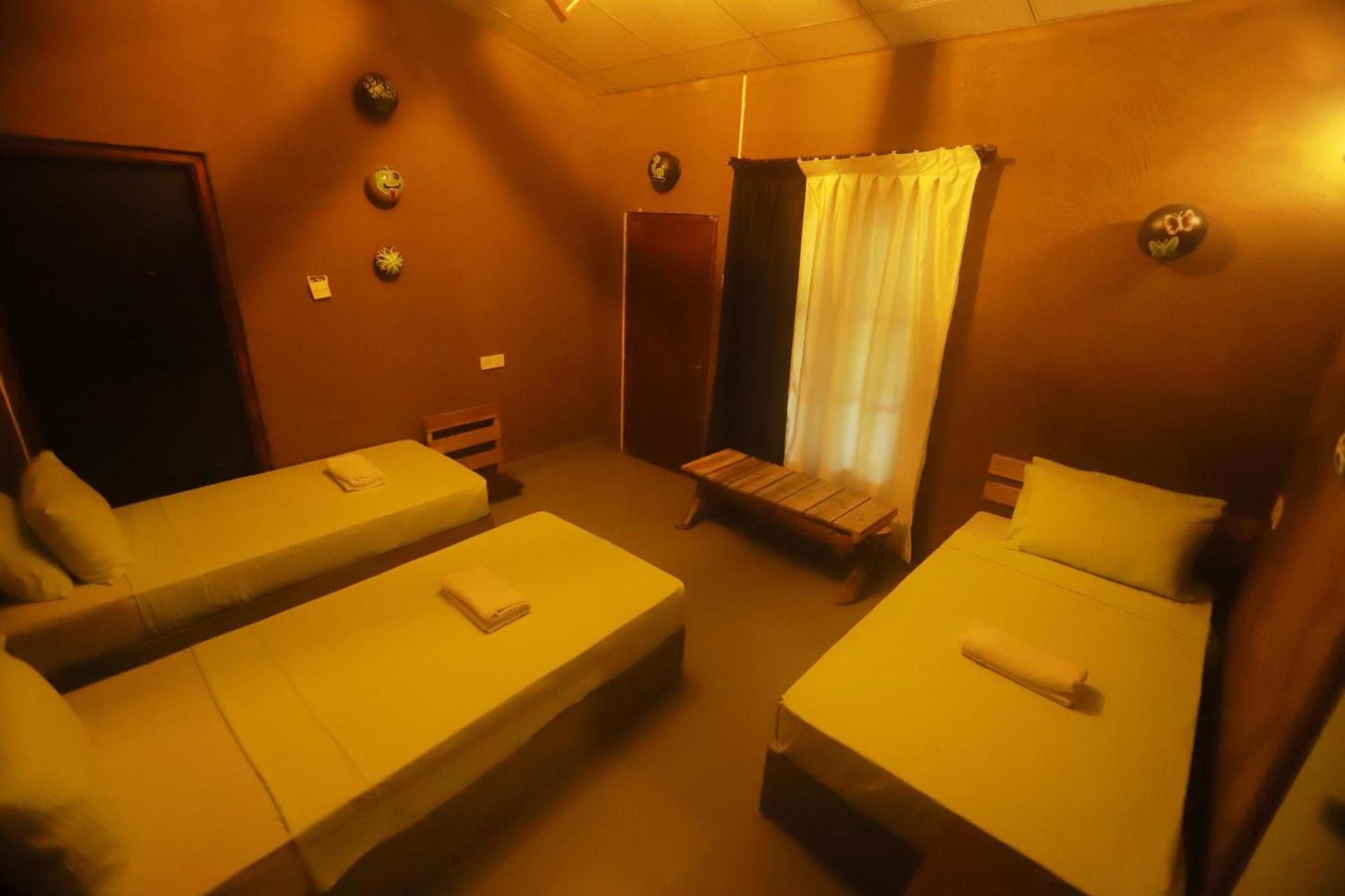 Dinna Nature Hostel Сигирия Екстериор снимка