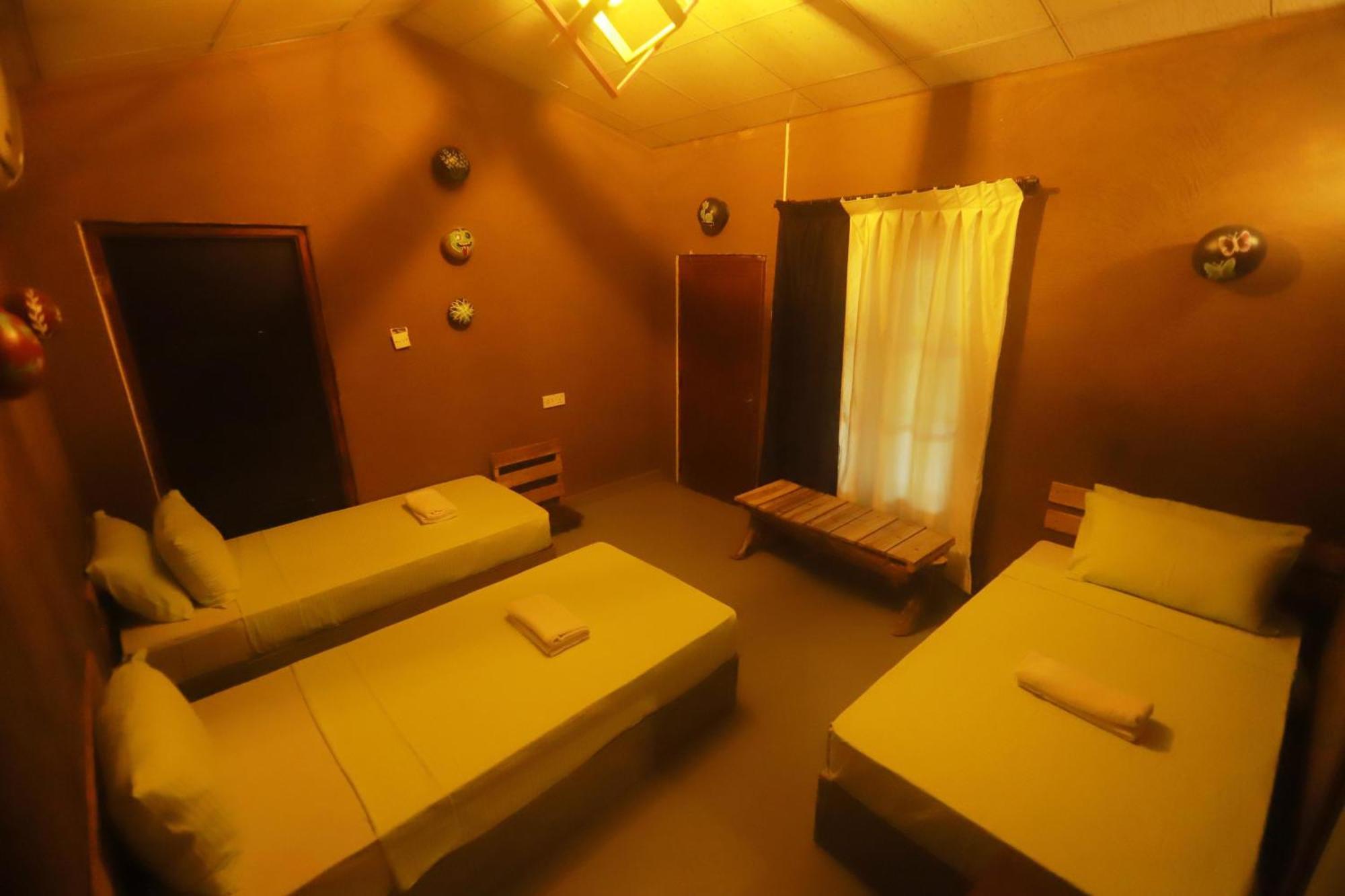 Dinna Nature Hostel Сигирия Екстериор снимка