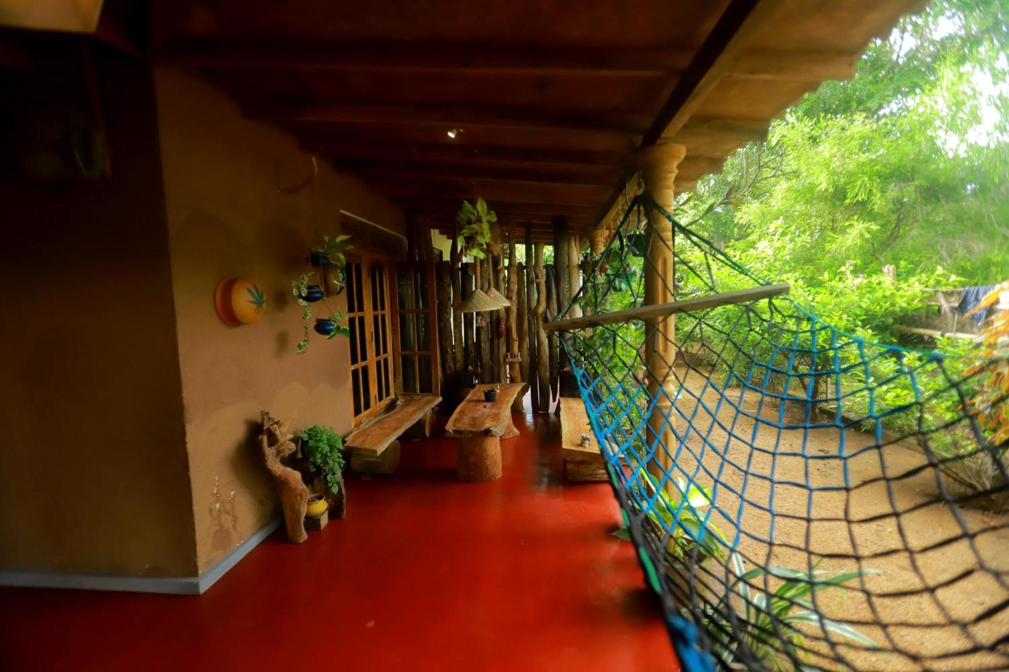 Dinna Nature Hostel Сигирия Екстериор снимка